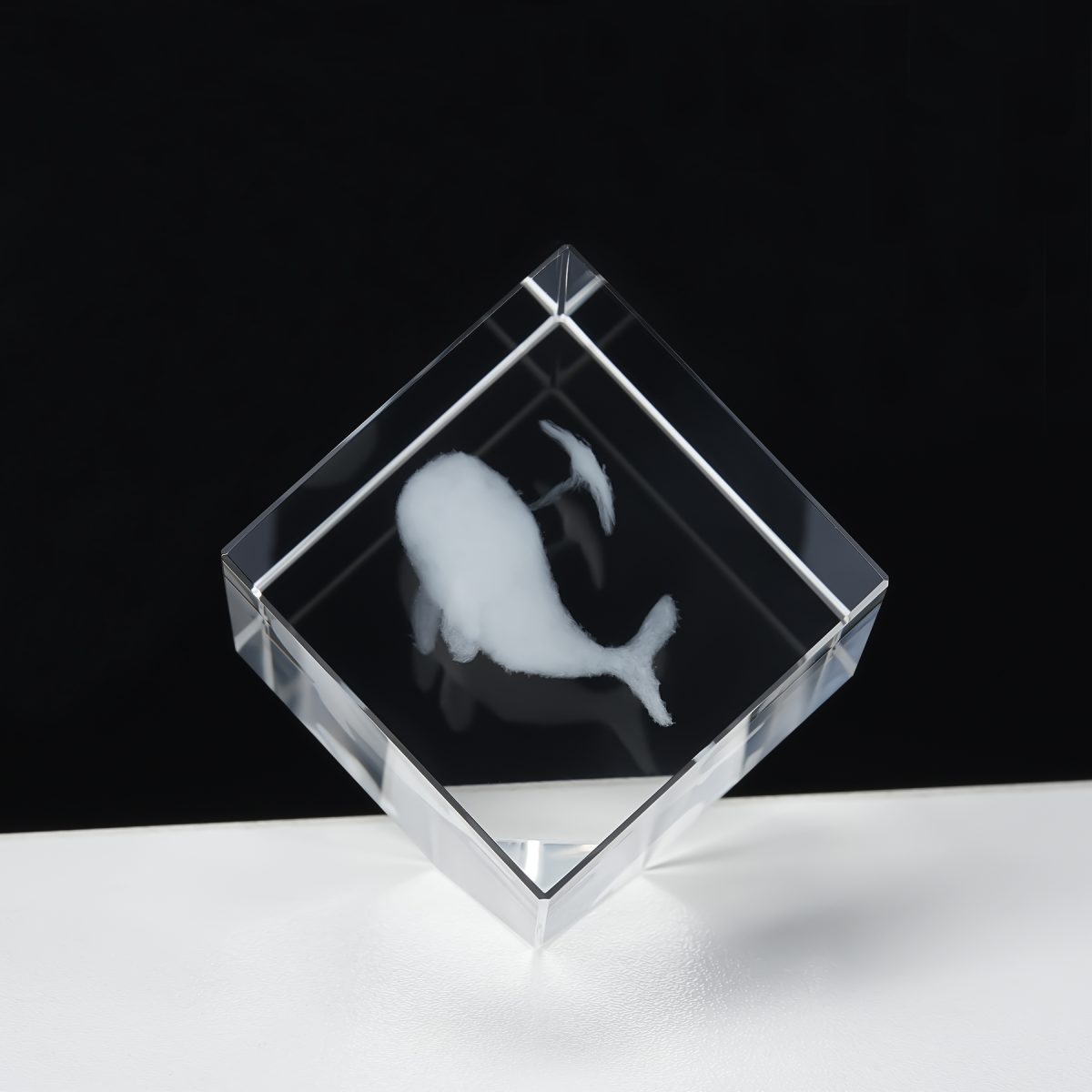Stand Corner Cube 3D Optical Crystal Award